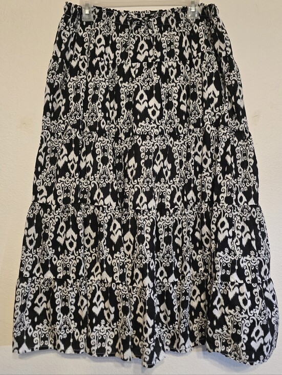 Christopher & Banks Dresses & Skirts - Christopher & Banks Black White Ikat Damask Tiered Maxi Skirt S 100% Cotton